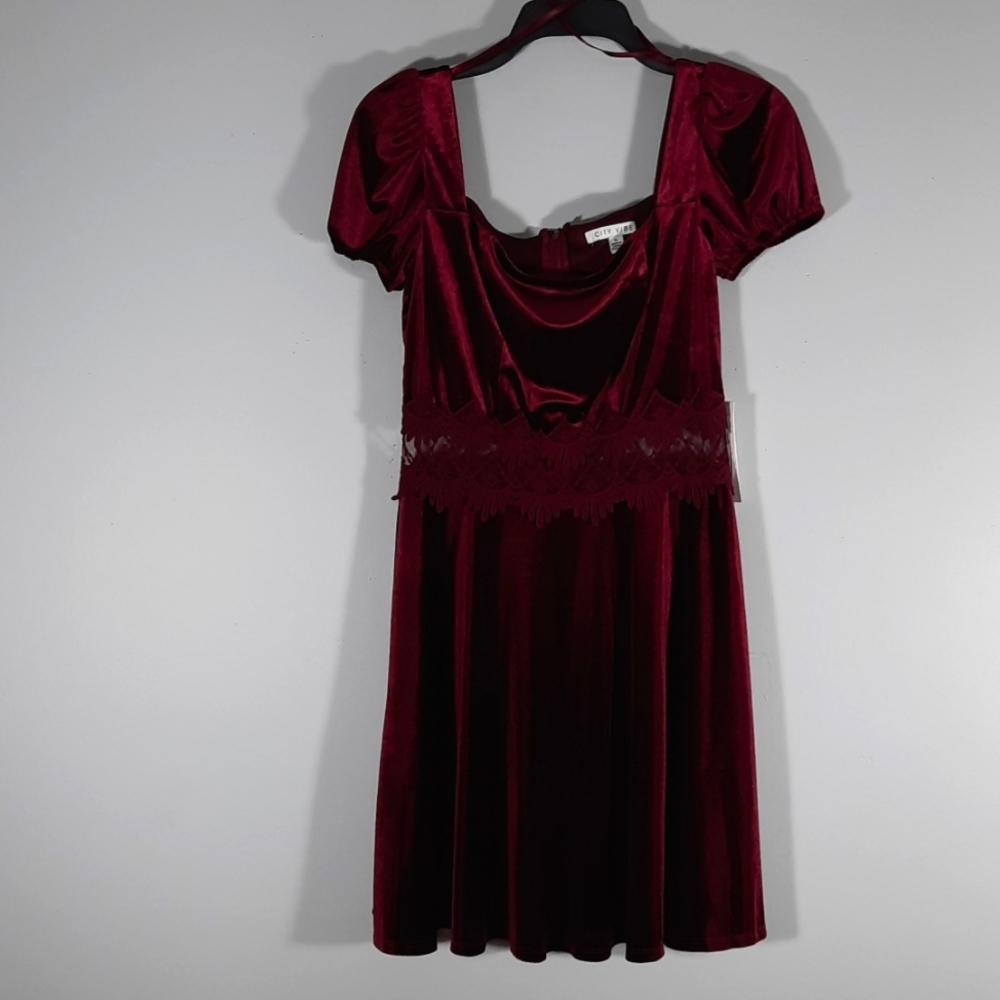 NWT CITY VIBES WINE VELVET SHIRT SLEEVE DRESS SZ 5